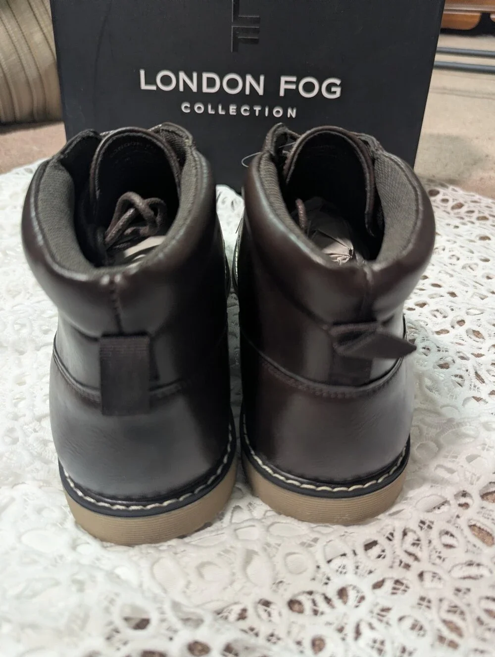 London Fog Tyler Men’s 10M Brown Chukka Boots Memory Foam Lace Up NIB